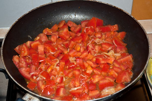 Cuocete i pomodori con il porro